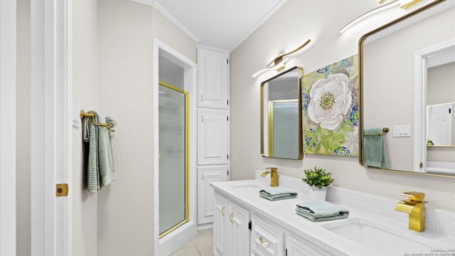 7974 Green Valley, Marion, TX 78124