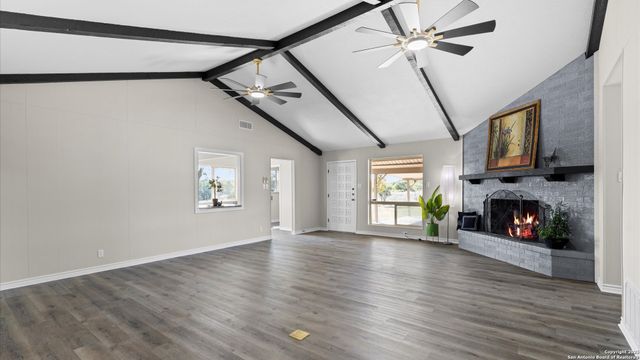 7974 Green Valley, Marion, TX 78124