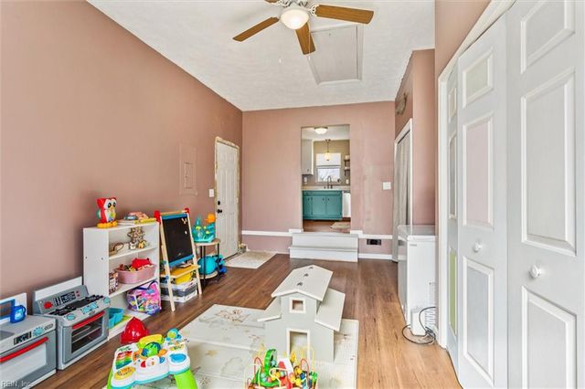 221 Loch Haven DR, Williamsburg, VA 23188