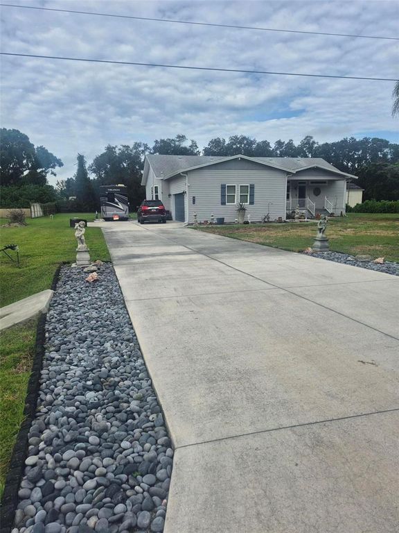 2710 61ST STREET E, BRADENTON, FL 34208 — photo 2