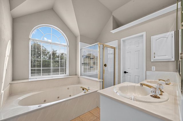 400 Breakers Point Court, Irving, TX 75063