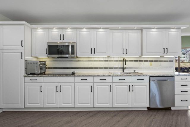 5526 Grassland Trail, Middleton, WI 53562