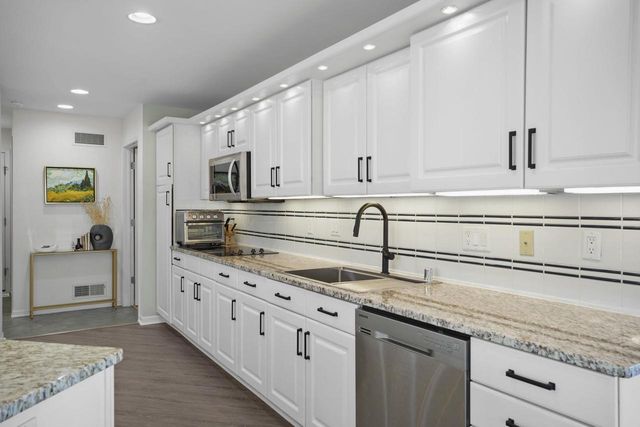 5526 Grassland Trail, Middleton, WI 53562