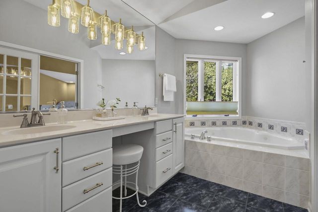 5526 Grassland Trail, Middleton, WI 53562