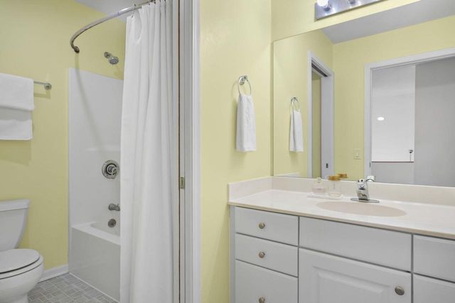 5526 Grassland Trail, Middleton, WI 53562