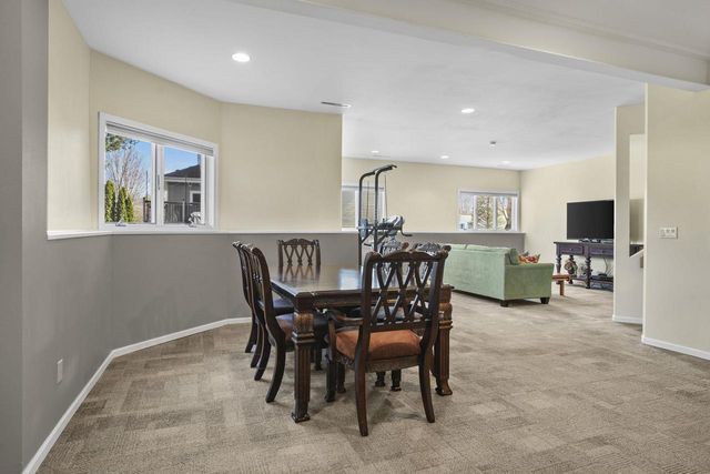 5526 Grassland Trail, Middleton, WI 53562