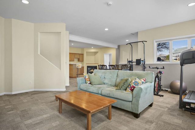 5526 Grassland Trail, Middleton, WI 53562