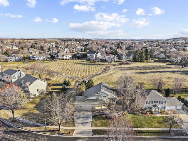 5526 Grassland Trail, Middleton, WI 53562