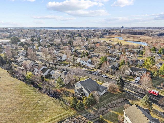 5526 Grassland Trail, Middleton, WI 53562