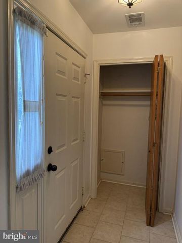 3059 HUNTINGTON CIR, Waldorf, MD 20602
