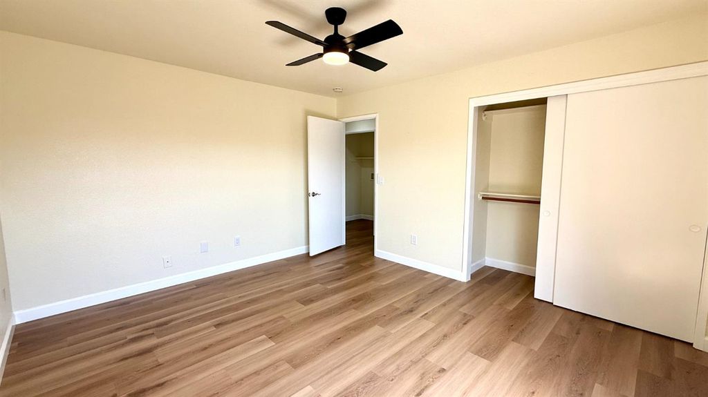 Image 13 of property listing at 2425 Knowlwood Drive, Hanford, CA 93230