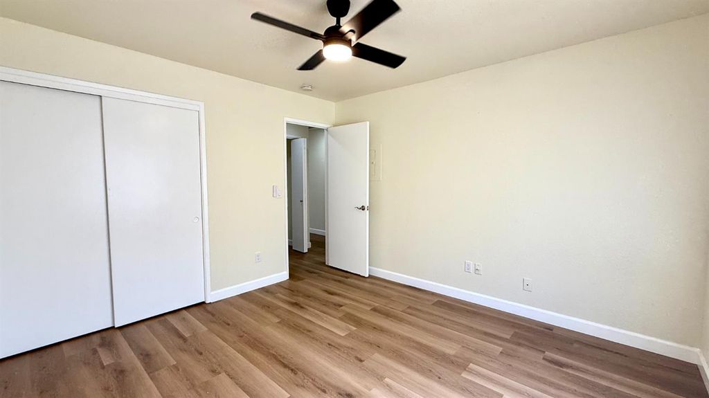 Image 15 of property listing at 2425 Knowlwood Drive, Hanford, CA 93230