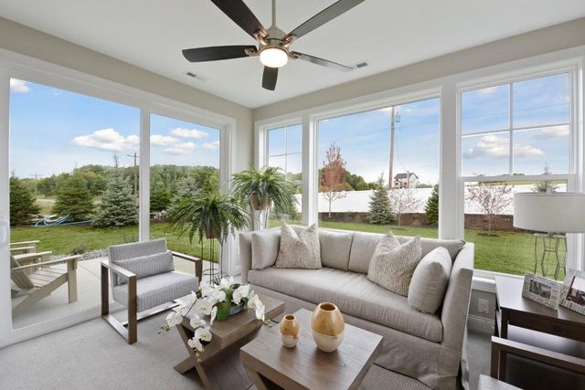 44 Spring Farm Road, North Oaks, MN 55127