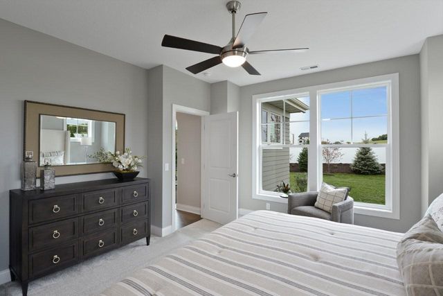 44 Spring Farm Road, North Oaks, MN 55127