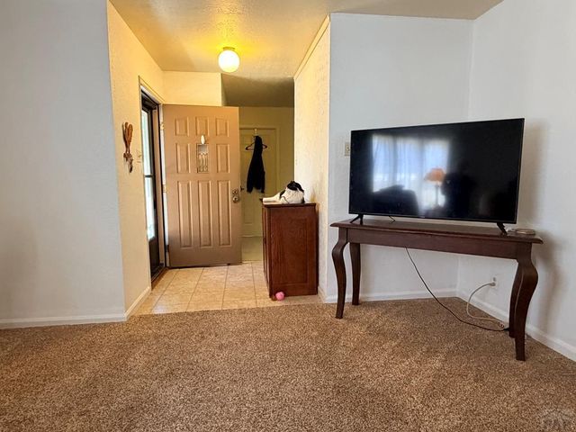 142 Douglas Lane, Pueblo, CO 81001