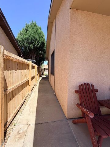 142 Douglas Lane, Pueblo, CO 81001