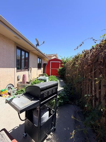 142 Douglas Lane, Pueblo, CO 81001