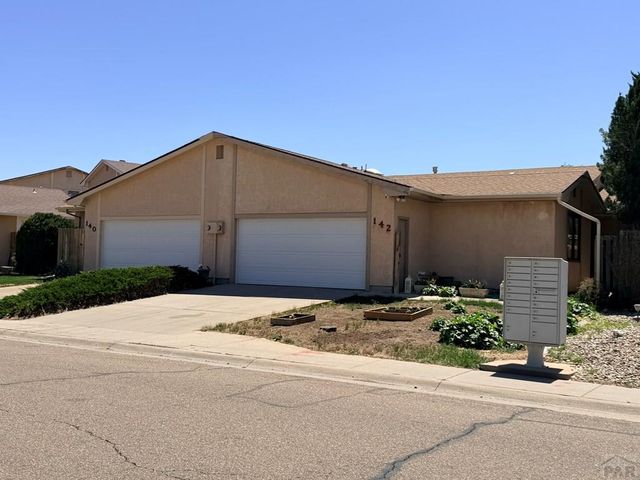 142 Douglas Lane, Pueblo, CO 81001