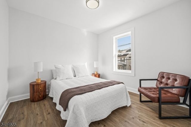 18 Hilton Ave, Maplewood Twp., NJ 07040