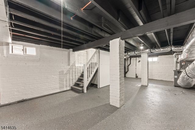 18 Hilton Ave, Maplewood Twp., NJ 07040