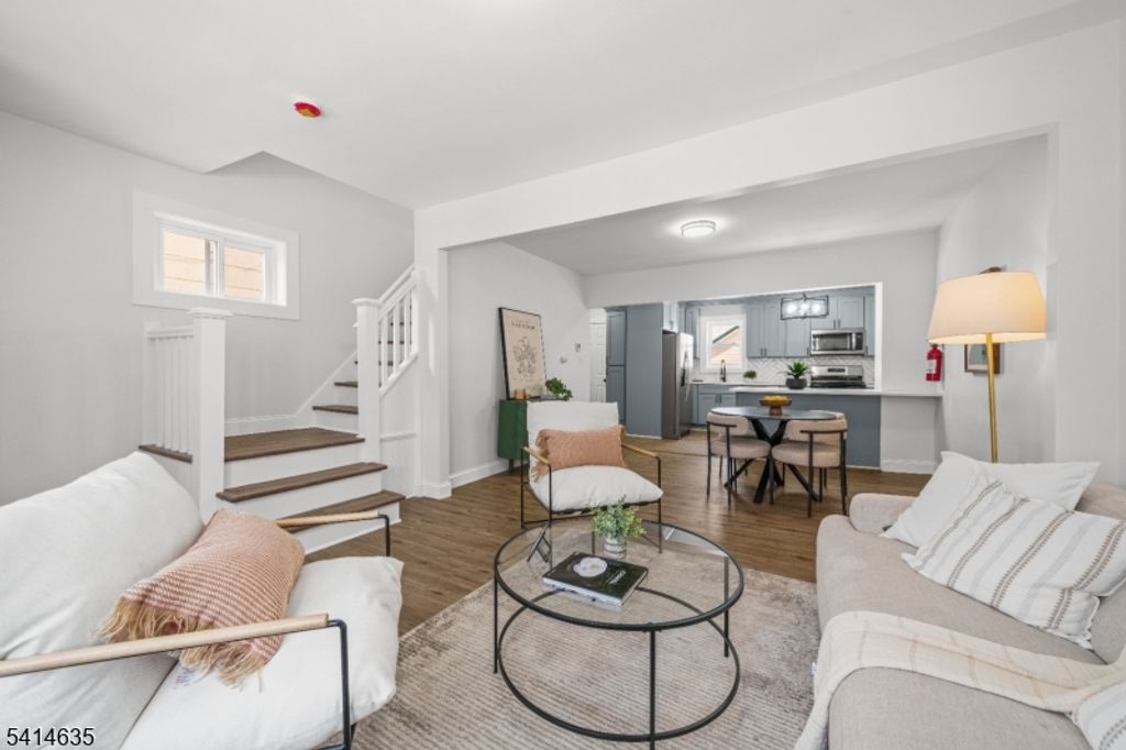 18 Hilton Ave, Maplewood Twp., NJ 07040