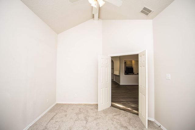 616 N 8th Street, Wolfforth, TX 79382