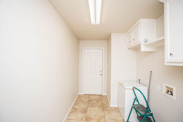 616 N 8th Street, Wolfforth, TX 79382