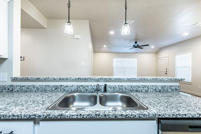 5525 121st Street, A, Lubbock, TX 79424