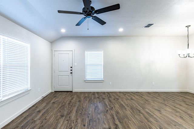 5525 121st Street, A, Lubbock, TX 79424