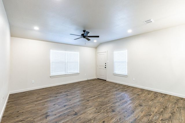 5525 121st Street, A, Lubbock, TX 79424