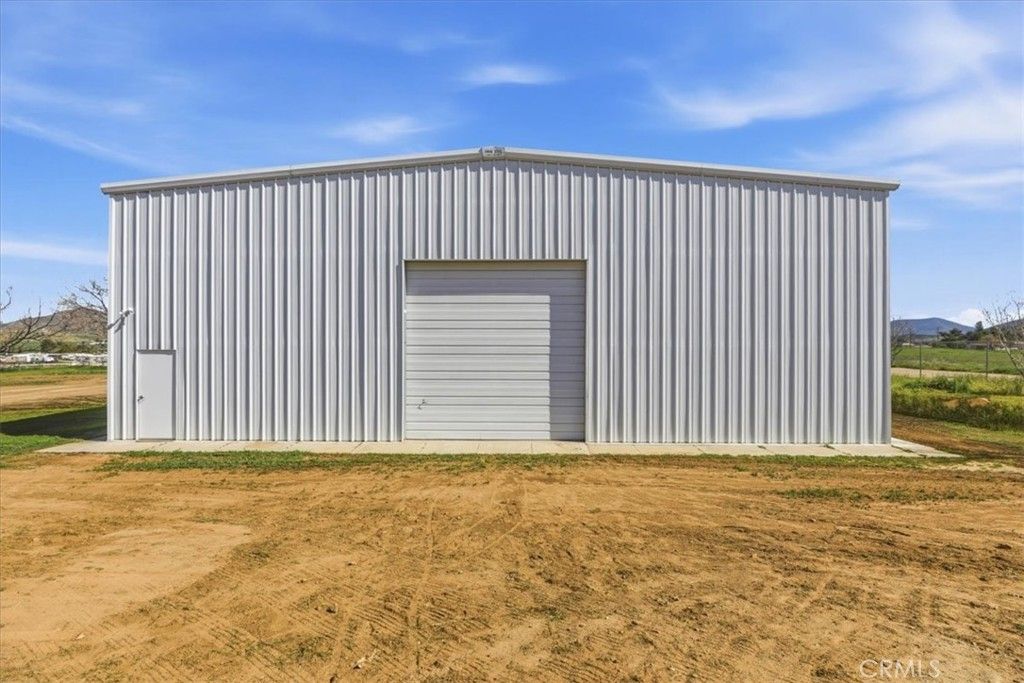 Image 2 of property listing at 30100 Maxine, Menifee, CA 92584