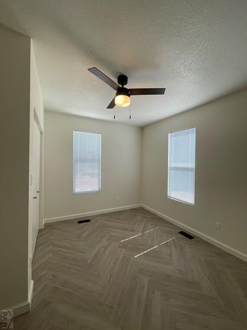 402 Barnes Ave, La Junta, CO 81050