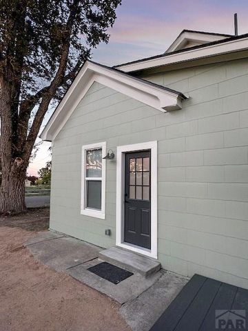 402 Barnes Ave, La Junta, CO 81050