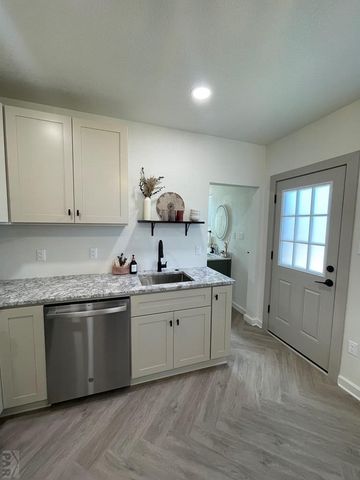 402 Barnes Ave, La Junta, CO 81050