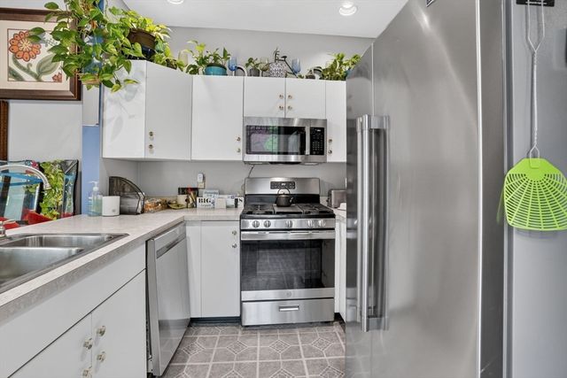 117 Church Street UNIT 4, North Attleboro, MA 02760