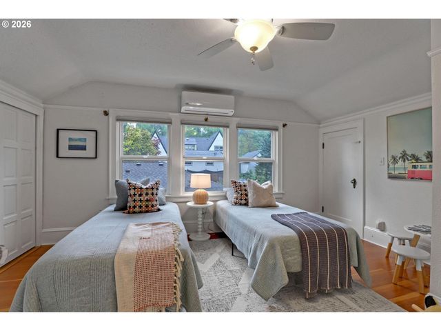 442 Se 33RD Ave, Portland, OR 97214