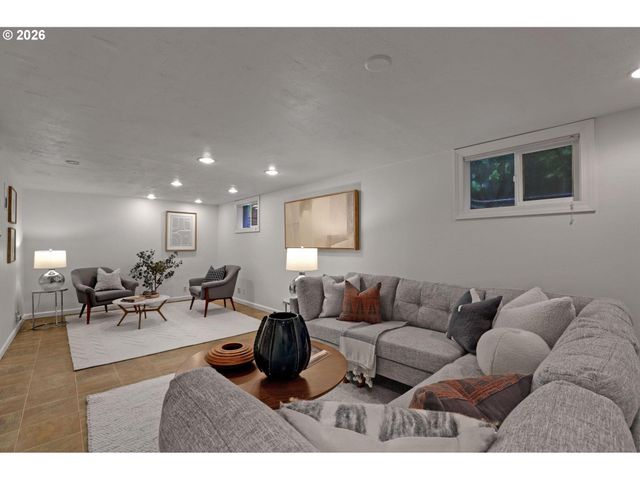 442 Se 33RD Ave, Portland, OR 97214