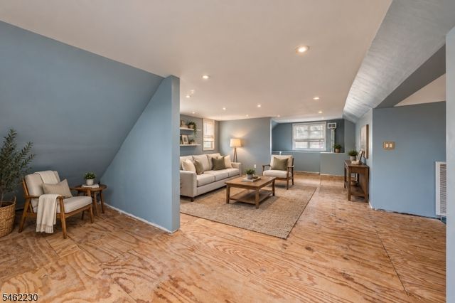 17 Porter Ave, Newark City, NJ 07112