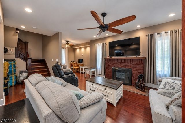 17 Porter Ave, Newark City, NJ 07112