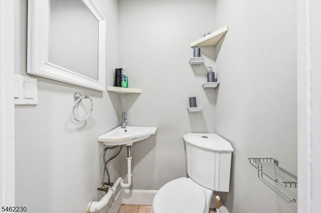 17 Porter Ave, Newark City, NJ 07112