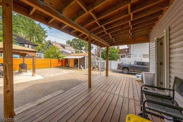17 Porter Ave, Newark City, NJ 07112