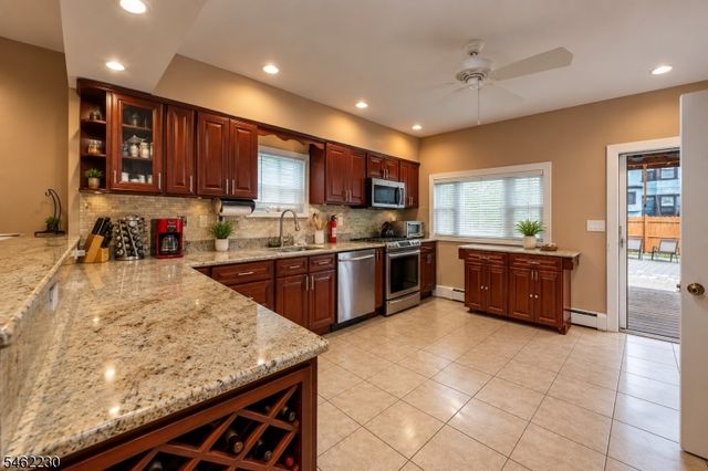 17 Porter Ave, Newark City, NJ 07112