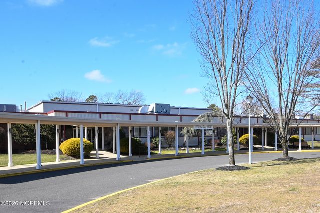 41G Cambridge Court, Lakewood, NJ 08701