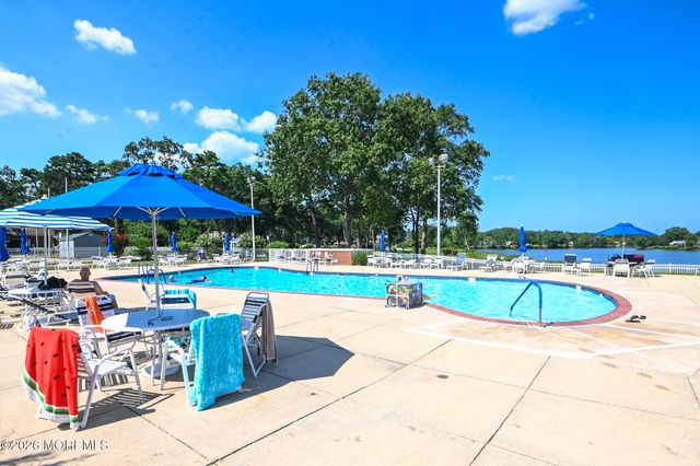 41G Cambridge Court, Lakewood, NJ 08701