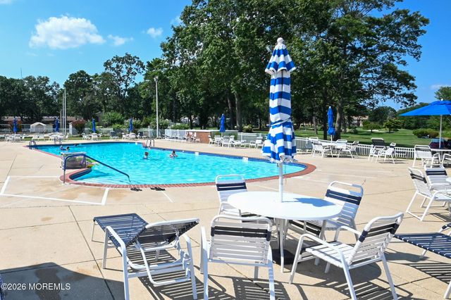 41G Cambridge Court, Lakewood, NJ 08701