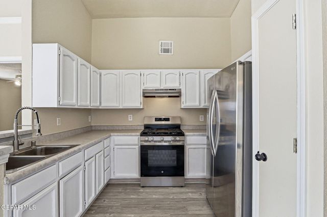 11764 BALLADEER Avenue, El Paso, TX 79936