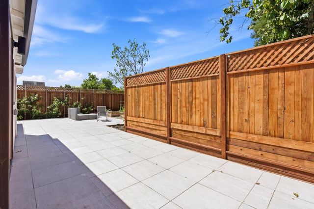 1257 Laurel Avenue, East Palo Alto, CA 94303