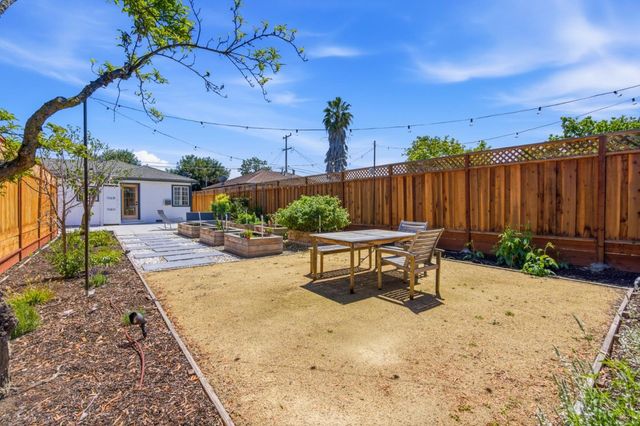 1257 Laurel Avenue, East Palo Alto, CA 94303