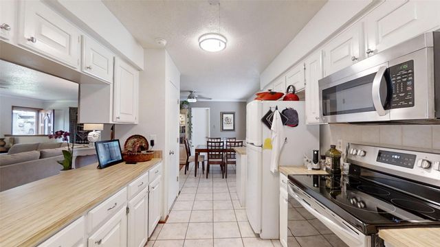 4311 N Port Ridglea Court, Granbury, TX 76049