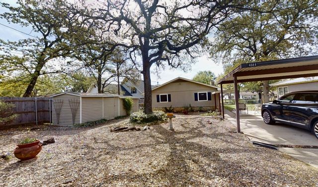 4311 N Port Ridglea Court, Granbury, TX 76049
